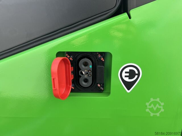 Carrello elevatore elettrico a 4 ruote EP EFL252X2