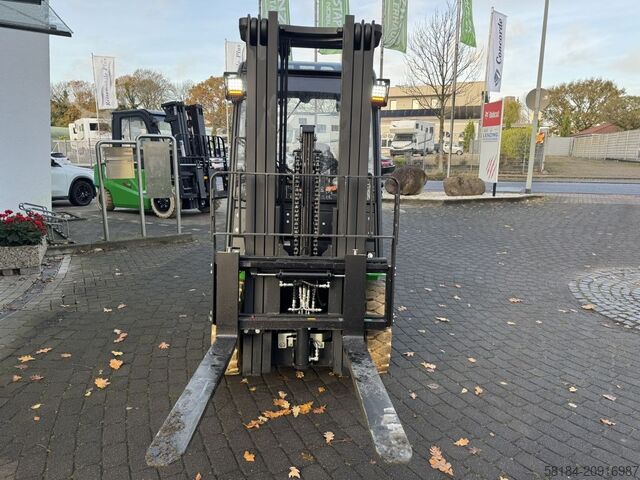 Carrello elevatore elettrico a 4 ruote Noblelift FE4P25Q