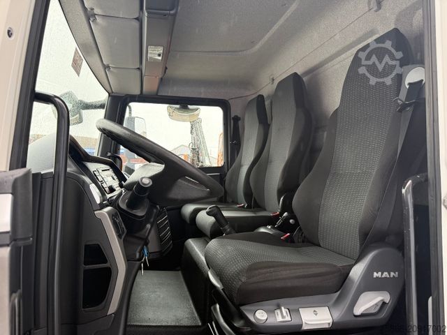 Furgone centinato MAN 8.180 TGL BL Schiebeplane Klima 3 Sitzer