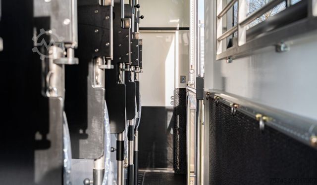 Camion per bestiame MERCEDES-BENZ ACTROS S  2640 AKX . POP-OUT 7 Pferde