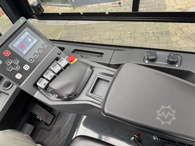 Carrello elevatore elettrico a 4 ruote Cesab B625II