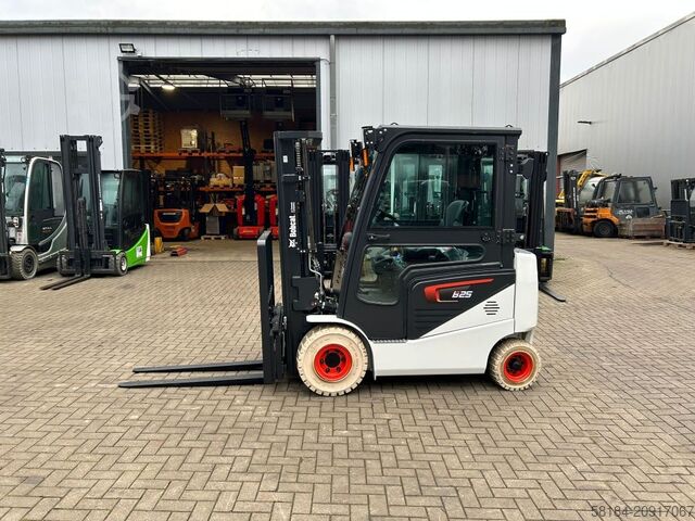 Elektro 4 Rad-Stapler Bobcat B25NS
