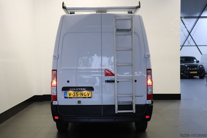 Furgoneta con caja Renault Master 2.3 dCi 135PK L2H2 EURO 6 - Airco - Navi...