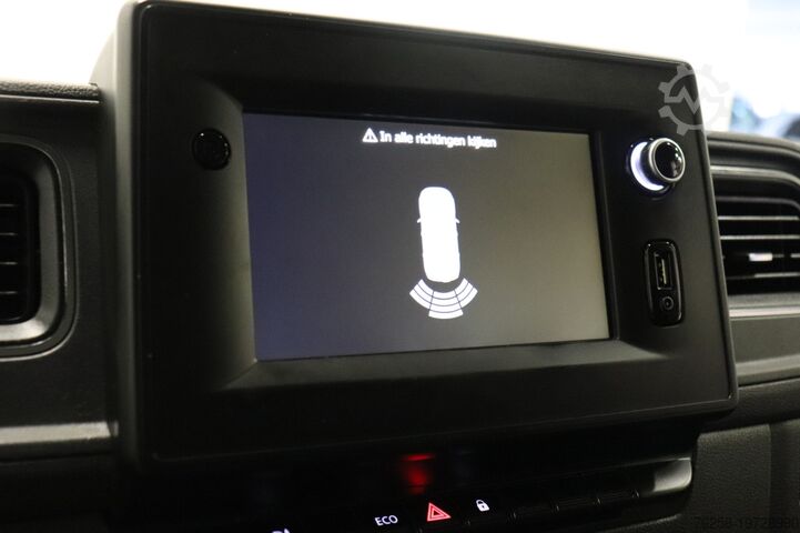 Furgoneta con caja Renault Master 2.3 dCi 135PK L2H2 EURO 6 - Airco - Navi...