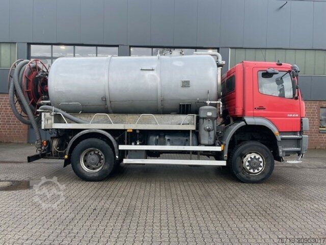 Camión cisterna de vacío Mercedes-Benz 1828 4x4 Atego Saugwagen 11.000ltr.