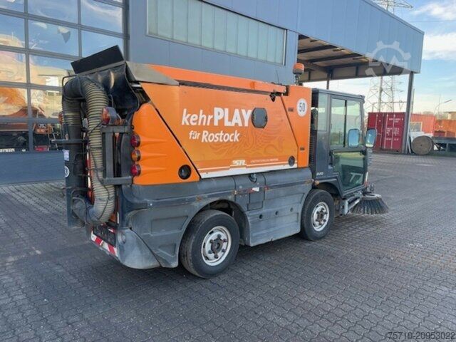 Furgoneta personalizada Schmidt Compact 200 Kleinkehrmaschine Euro6