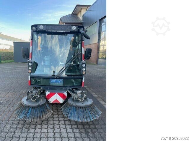 Furgoneta personalizada Schmidt Compact 200 Kleinkehrmaschine Euro6