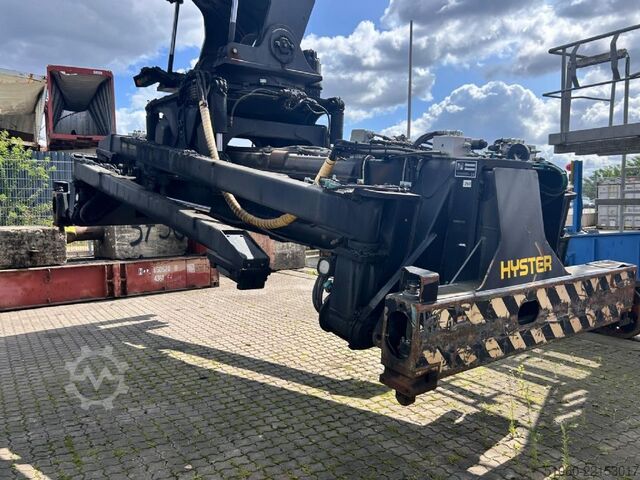 Full-container reach stacker Hyster RS4633IH