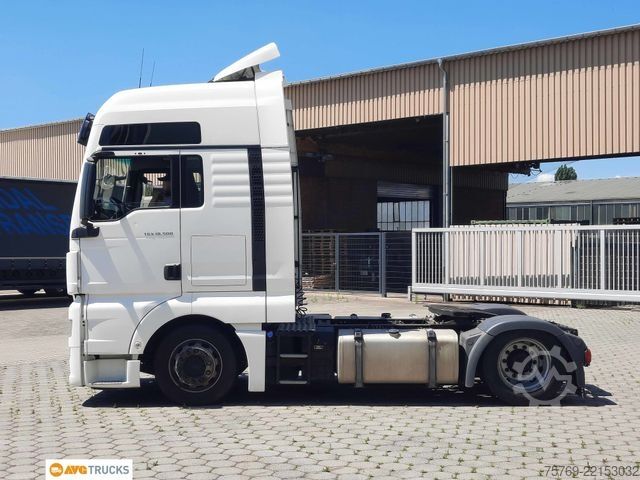 Volume tractor unit MAN 18.500 TGX XXL Retarder 2 x Tank