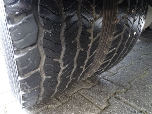 Pick-up varevogn Mercedes-Benz Atego 818 Kran Palfinger 6501