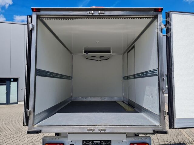Kylskåpsbil Renault Master 3.5t Kühlkoffer CARRIER STAND/FAHRKÜHLUNG
