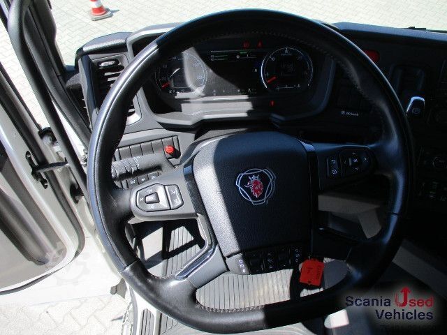 Standard dragbil Scania R 460 A4x2NA