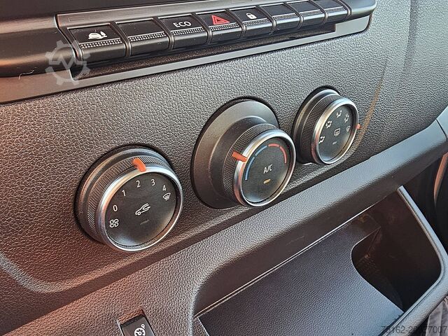 Magastetős kombi RENAULT MASTER 2.3 DCI 135 L1H1