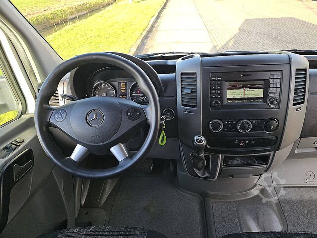 Bőrönd MERCEDES-BENZ SPRINTER 319 CDI 3.0 LAADKLEEP