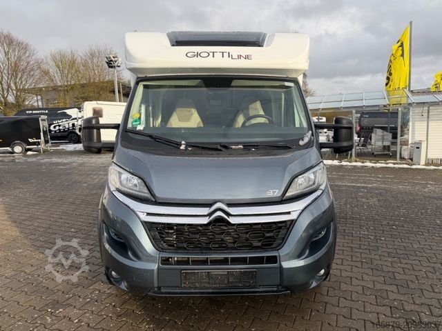 Polointegrovaný obytný vůz GIOTTILINE Therry T37