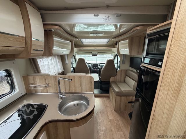 Polointegrovaný obytný vůz GIOTTILINE Therry T37