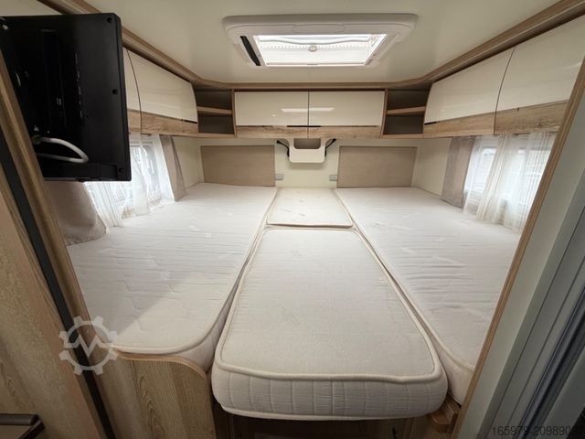 Polointegrovaný obytný vůz GIOTTILINE Therry T37