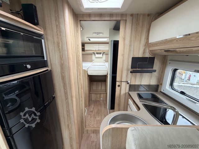 Polointegrovaný obytný vůz GIOTTILINE Therry T37