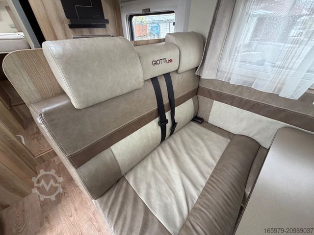 Polointegrovaný obytný vůz GIOTTILINE Therry T37