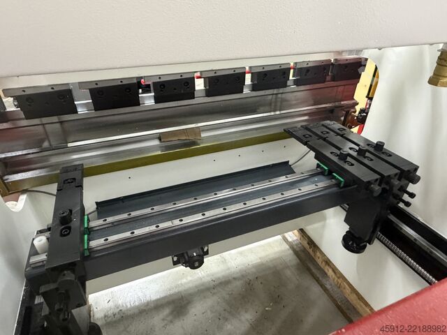 Kantbank Plooibank PRIMAPRESS 1600 x 30 Ton