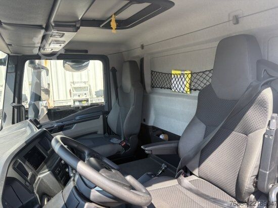 Vrachtwagen met bakwagen MAN TGM 15.250 4X2, KOFFER MIT LBW,