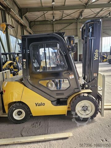 Diesel Forklift Yale GDP30UX