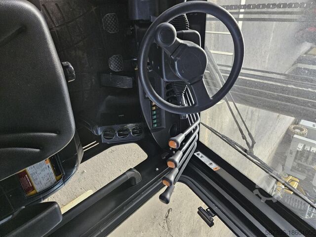 Diesel Forklift Yale GDP30UX