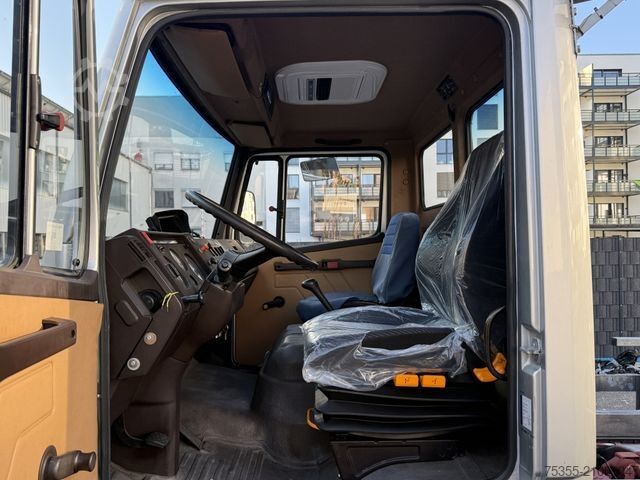 Podwozie furgonu MERCEDES-BENZ 814 Orig. 269.454km 8,45m Boot Boat Transporter