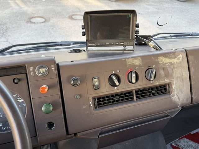 Podwozie furgonu MERCEDES-BENZ 814 Orig. 269.454km 8,45m Boot Boat Transporter