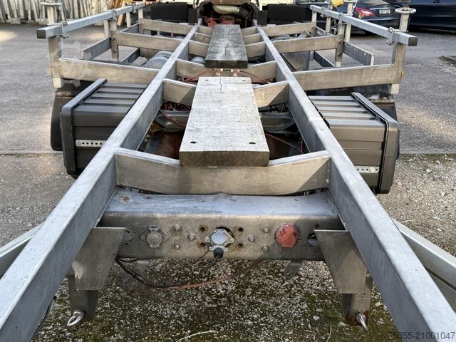 Podwozie furgonu MERCEDES-BENZ 814 Orig. 269.454km 8,45m Boot Boat Transporter