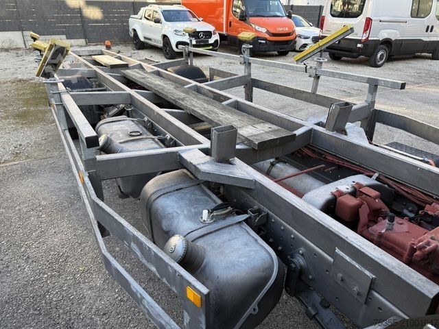 Podwozie furgonu MERCEDES-BENZ 814 Orig. 269.454km 8,45m Boot Boat Transporter