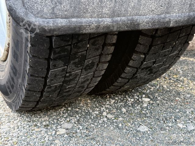 Podwozie furgonu MERCEDES-BENZ 814 Orig. 269.454km 8,45m Boot Boat Transporter