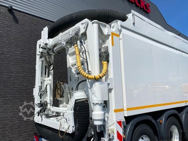 Veículo de aspiração MAN TGS 35.440 10X4-6 BL TRIDEM RSP SAUGBAGGER/SUCT...