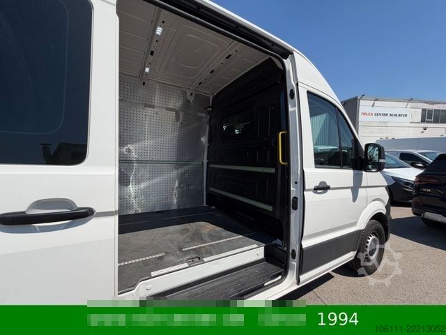 Minibus VOLKSWAGEN Crafter 35 L2H2 RWD pe AHK,3,5t