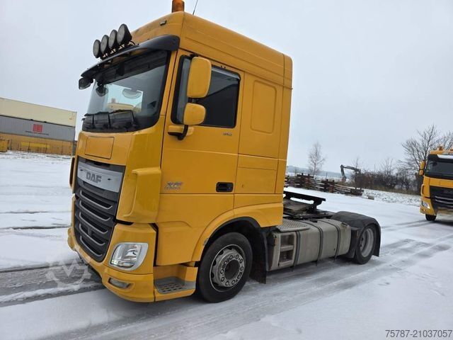 Véhicule tracteur volume DAF XF 510 LL, ZF Inatrder, Standklima, Hubsattelkup