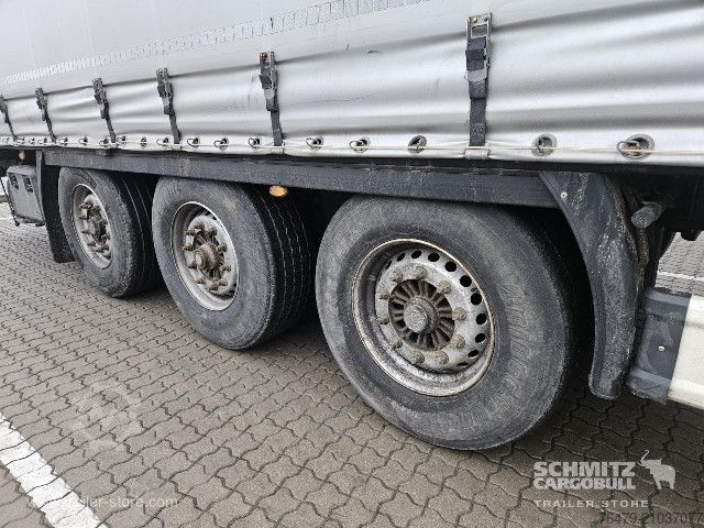 Auflieger mit Pritsche & Plane Kässbohrer Curtainsider Standard