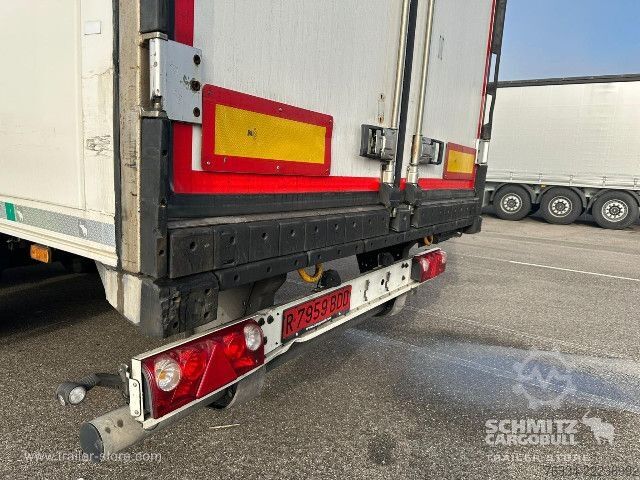 Koeloplegger Schmitz Cargobull Semitrailer Reefer Standard