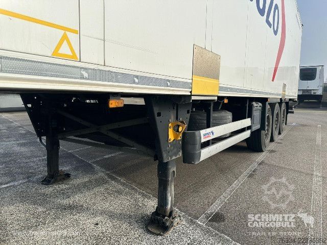 Koeloplegger Schmitz Cargobull Semitrailer Reefer Standard