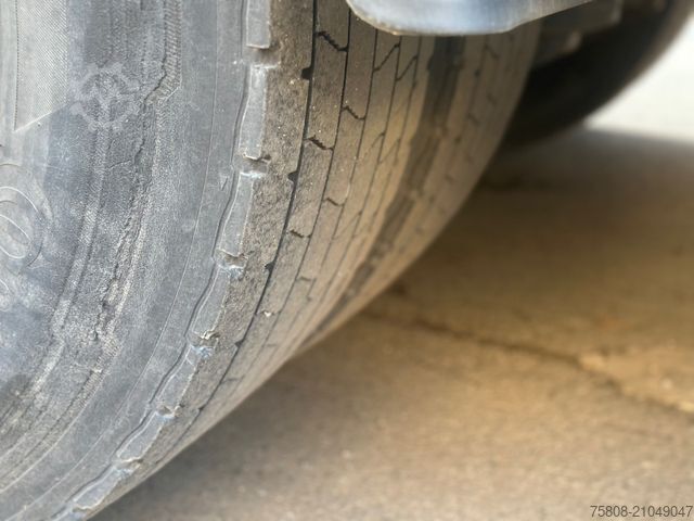 Kølebil VOLVO FM450 6X2 Kühl Frigoblock LBW 8.10 m Lenk