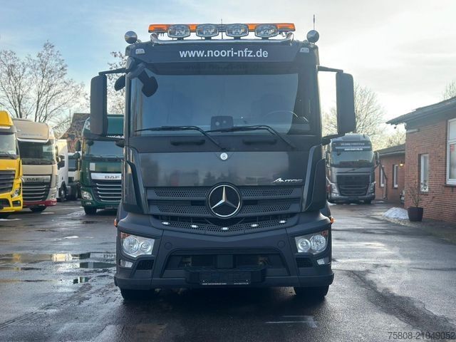 Lastbilmonteret kran MERCEDES-BENZ Antos 2646 Baustoff Atlas 206.3 Lift/Lenk AHK