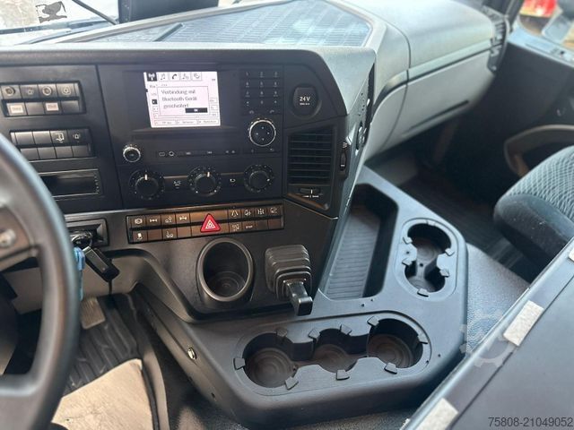 Lastbilmonteret kran MERCEDES-BENZ Antos 2646 Baustoff Atlas 206.3 Lift/Lenk AHK