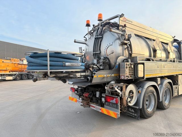 Vacuümtankwagen MAN TGA 26.400 6x4 MORO 13.700 l. ADR Edelstahl