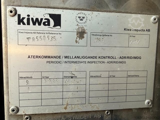 Vakuumtanktankvogn MAN TGA 26.400 6x4 MORO 13.700 l. ADR Edelstahl