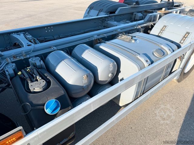 Lastbilchassis SCANIA R490 8x2*6 HNB ADR Chassis Euro 6