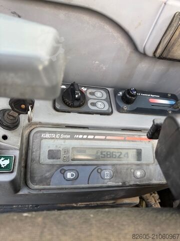 Midi excavator Kubota KX 080-3