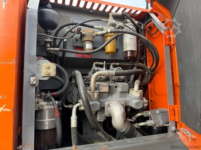 Wheel excavator Hitachi ZX 140 W-3