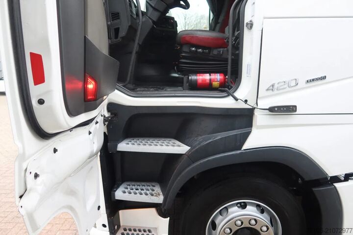 Standaard-SZM Volvo FH 4x2 bed 2x Holland Truck