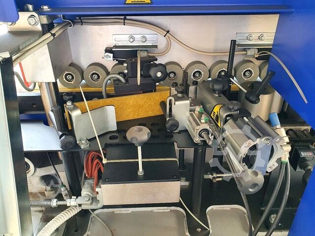 Mașină de aplicat cant Felder G 500