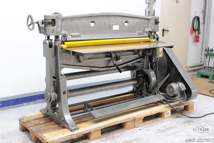 Stauchmaschine - Cardboard Grooving Polygraph BN 135