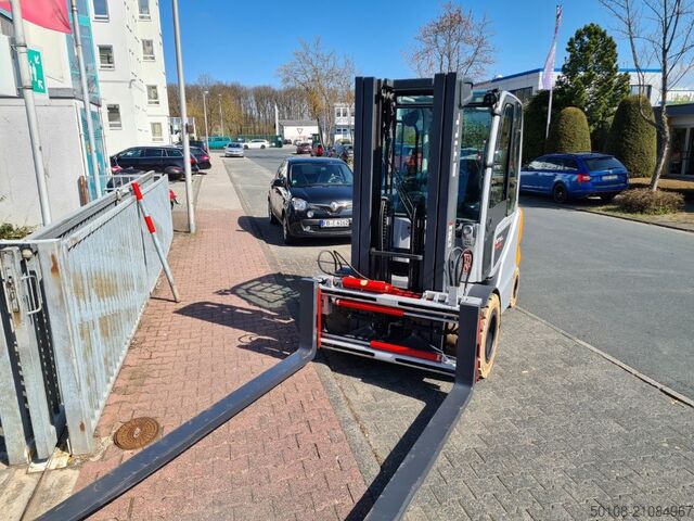 Elektrikli 4 tekerlekli forklift Still RX 60-50 Triplex 4700